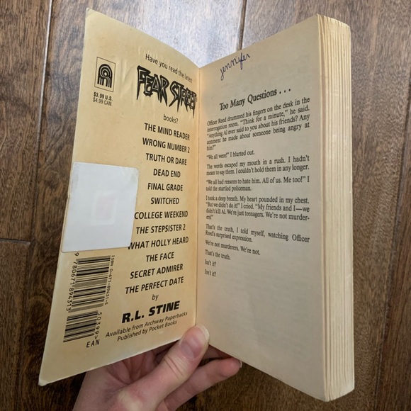 Vtg 1996 R.L. Stine Fear Street The Confession #38 Archway Paperback Book - Picture 5 of 8